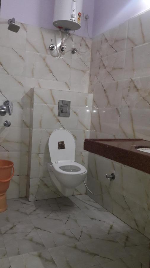 Mewar Hotel Jaipur Bagian luar foto
